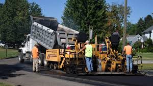 Best Concrete Driveway Installation  in Ravenna, OH